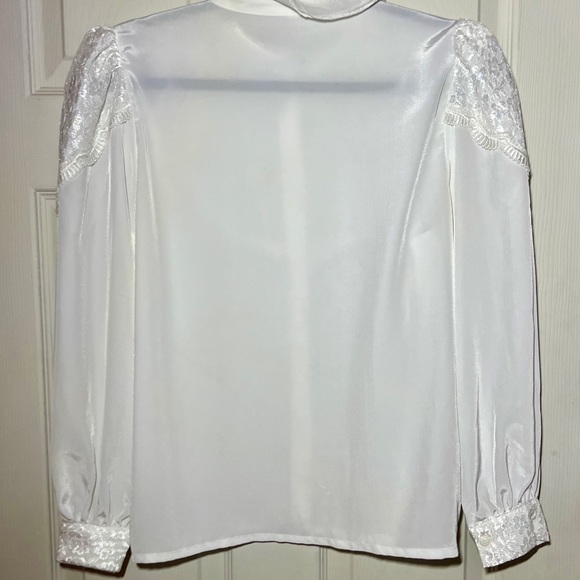 Elegant Women's Vintage Embroidered and Beaded Floral Silk Long Sleeve Blouse - Picture 7 of 8